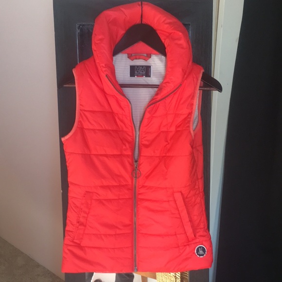 Helly Hansen vest - Picture 2 of 11
